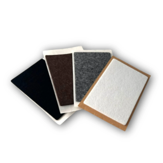 Selvklæbende filtstykke, der kan skæres ud